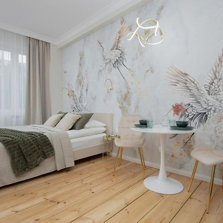 Elegant Apartments Grojecka In Warsaw By Noclegi Renters Exterior photo